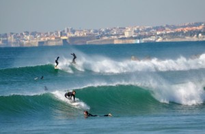 surf_Costa-da-Caparica-537x350